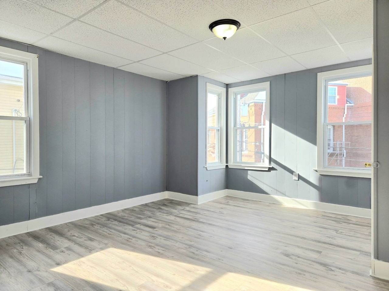 48 Rocliffe St - Photo 2 of 15