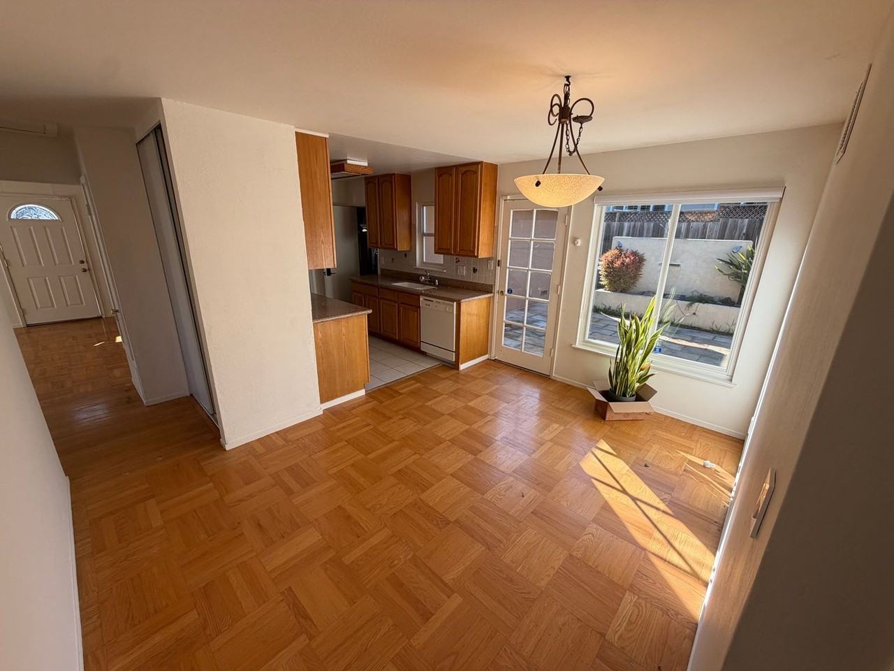 1210 Sleepy Hollow Ln - Photo 3 of 26