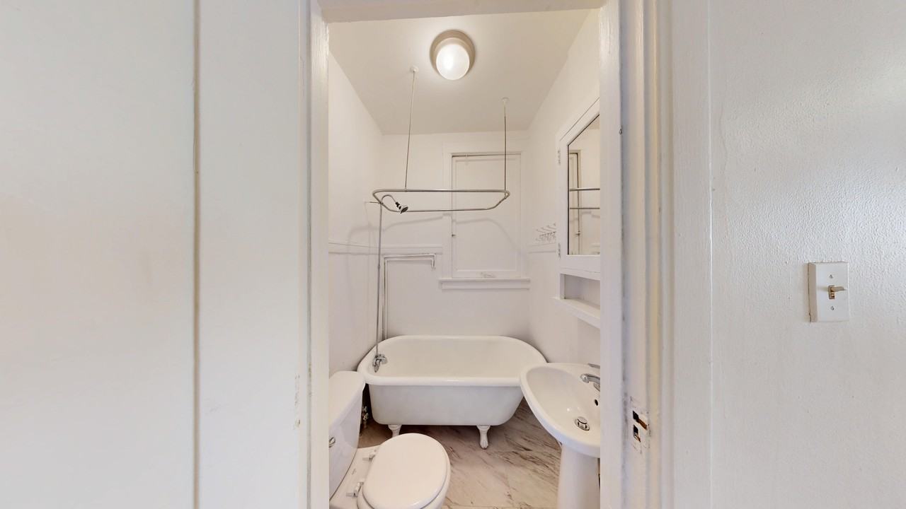 685 Geary Street - Photo 7 of 24