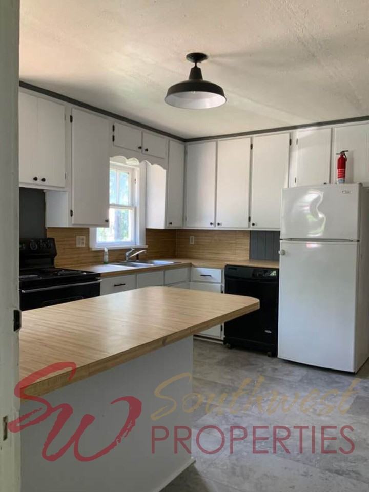 1007 W Mcneill St - Photo 3 of 7