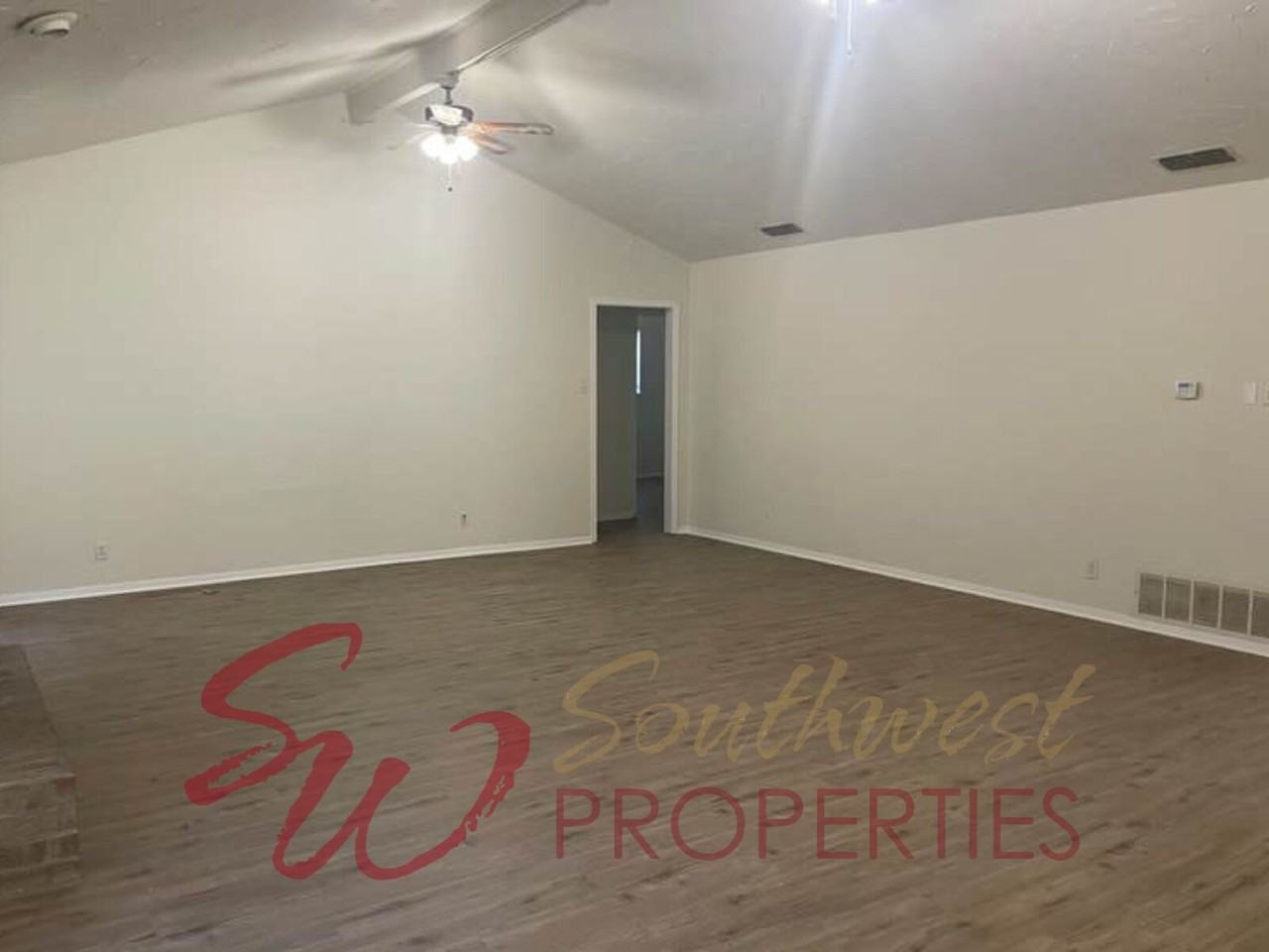 2410 Holly St - Photo 4 of 13