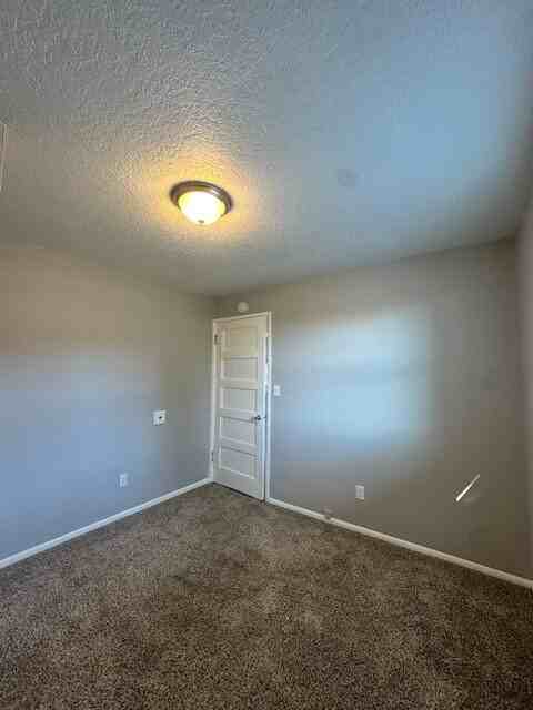 10227 Ne Prescott St - Photo 6 of 8