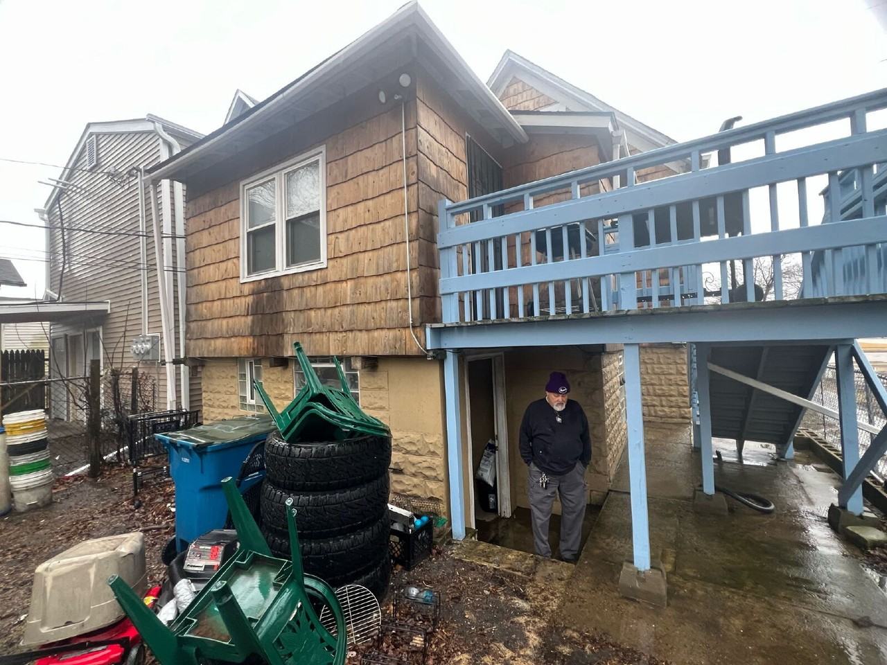 5647 Sohl Ave #1stFL - Photo 2 of 41