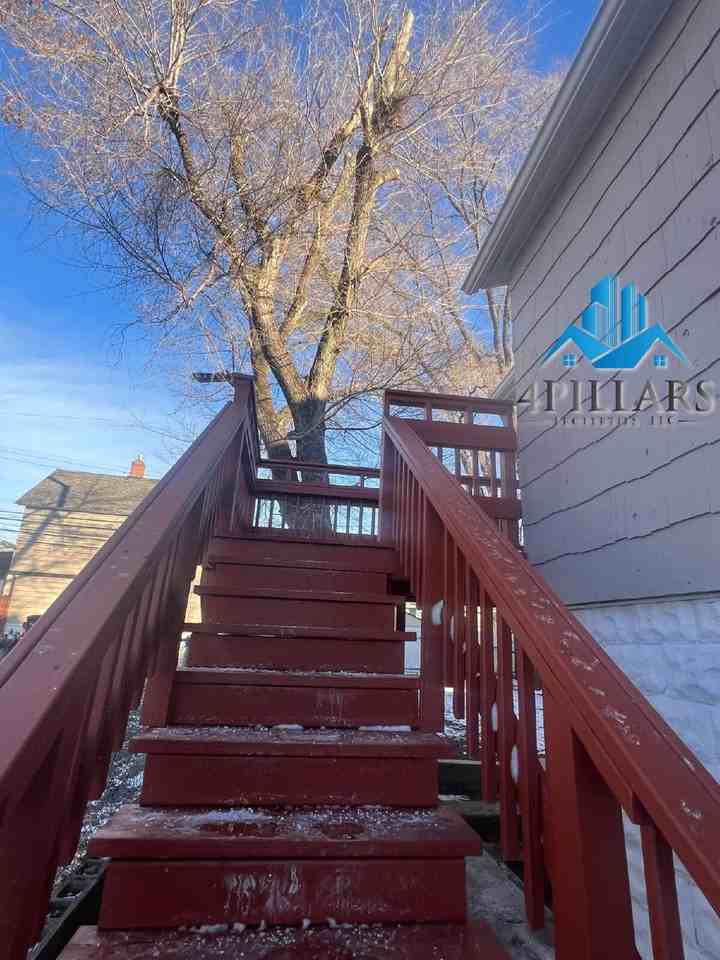 5647 Sohl Ave #1stFL - Photo 5 of 41