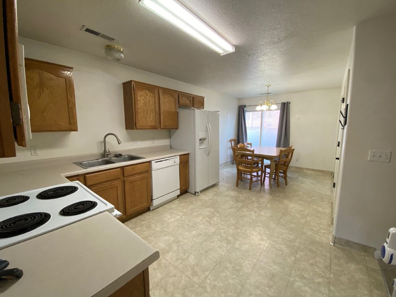 608 W 700 N - Photo 2 of 11