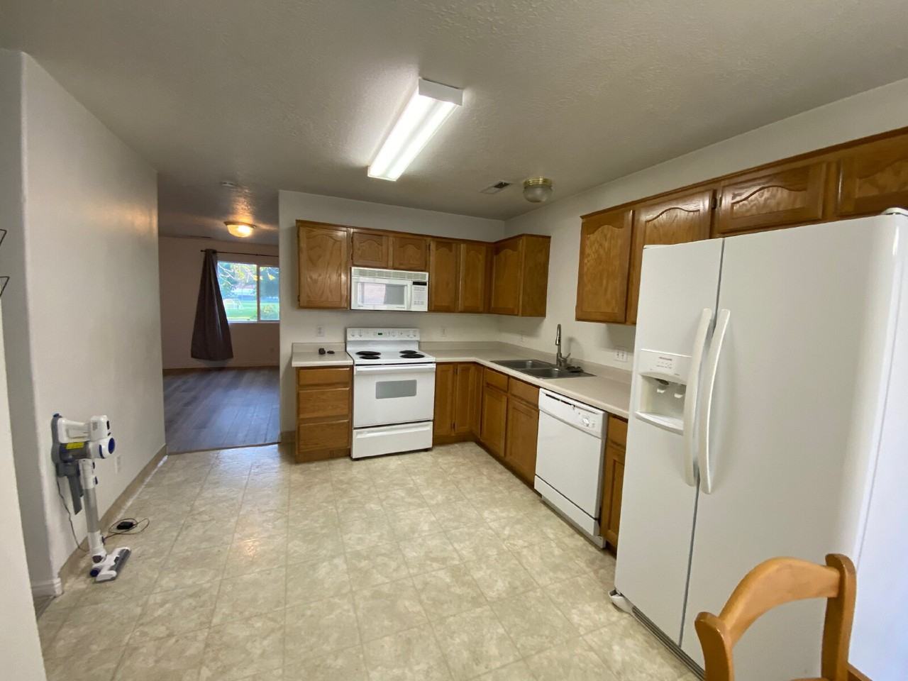 608 W 700 N - Photo 3 of 11