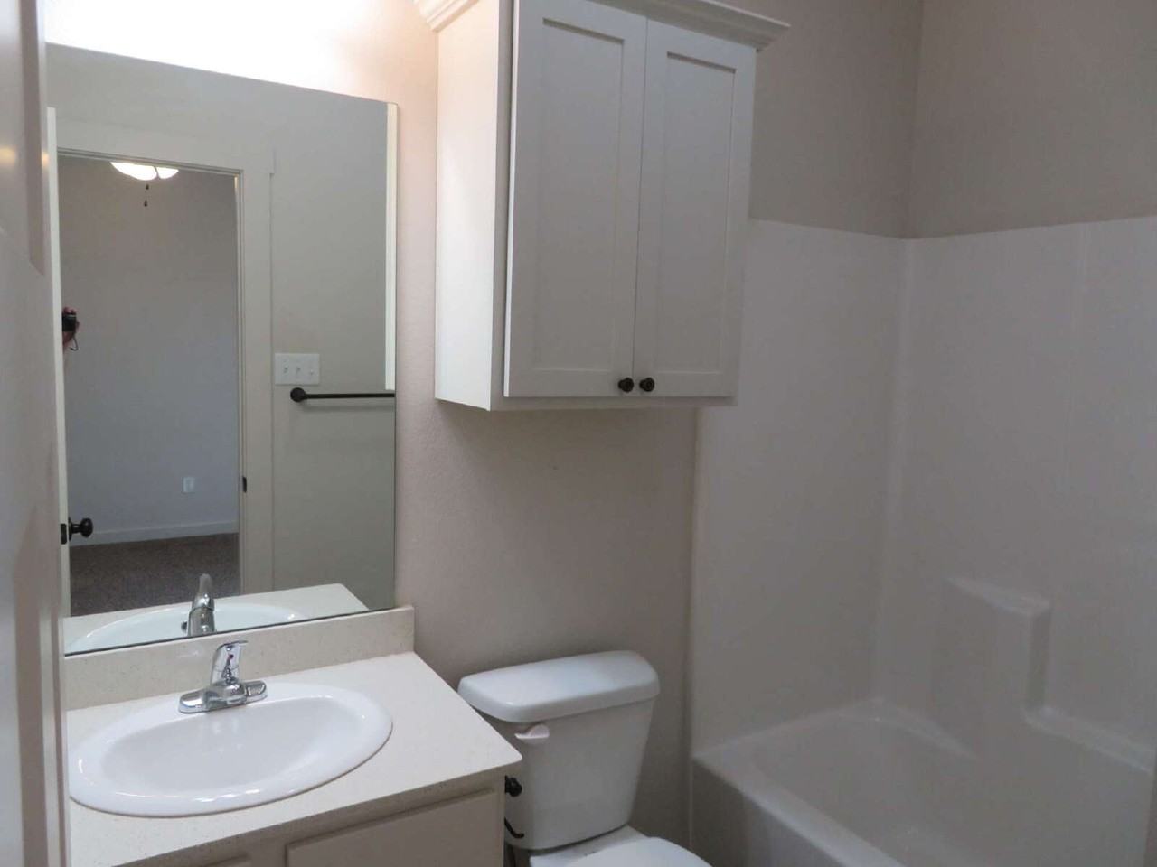 2119 9th St - Photo 7 of 10