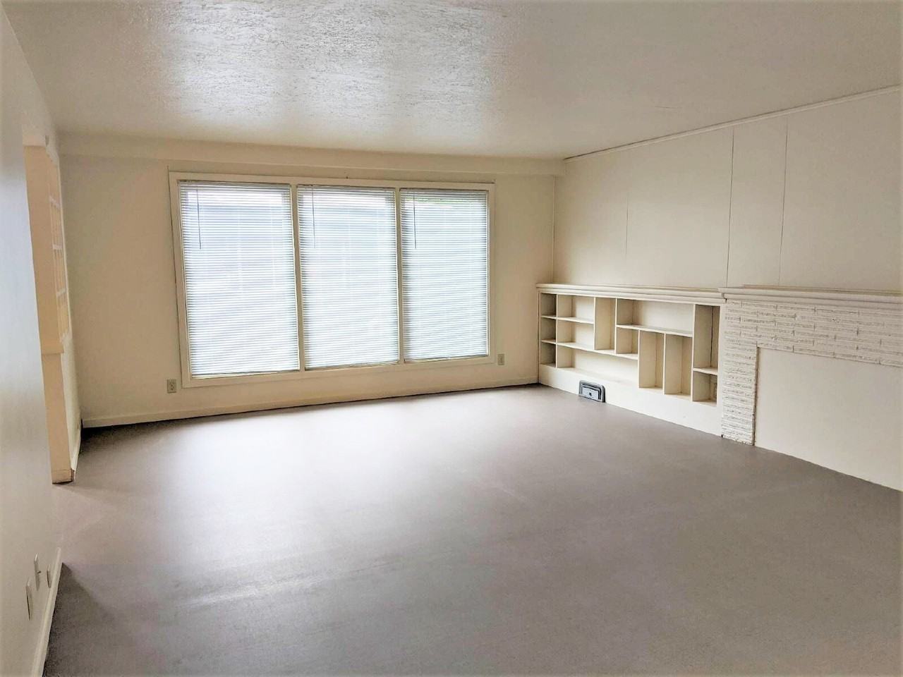 1220 E 23rd Ave - Photo 4 of 20