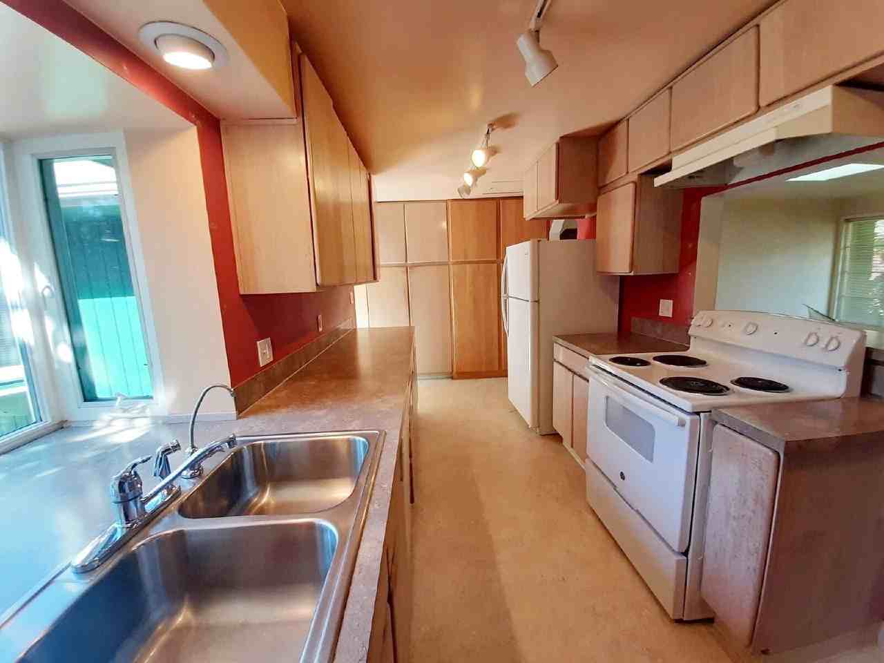 660 E 22nd Ave - Photo 5 of 14