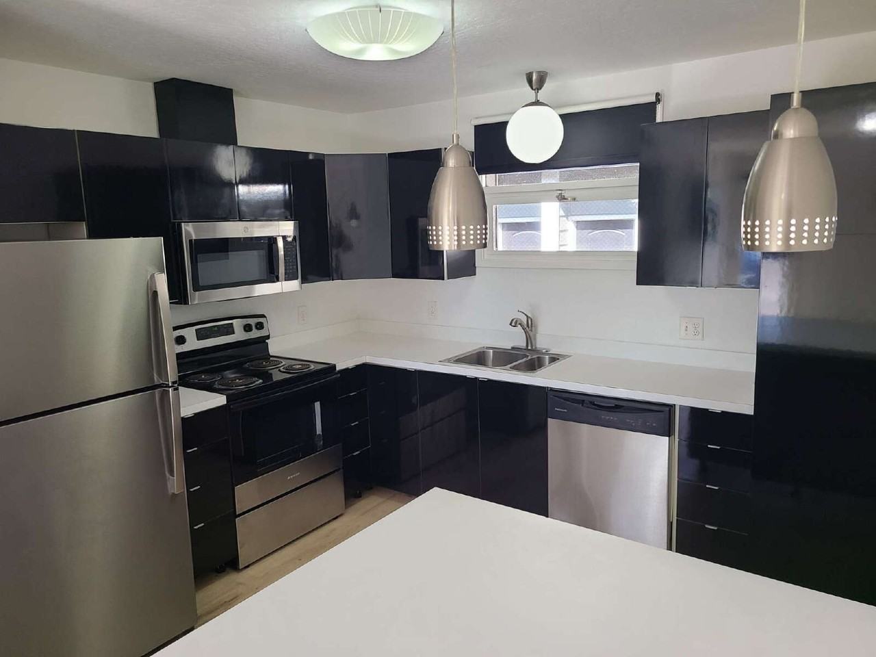 410 E 14th Ave - Photo 6 of 21