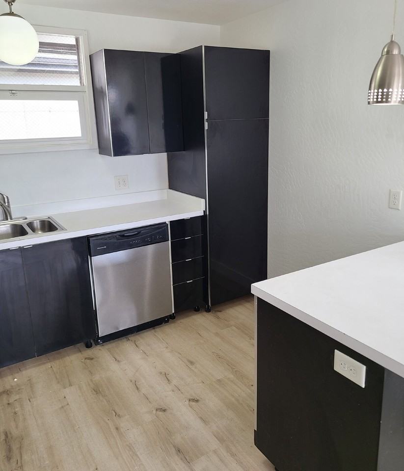 410 E 14th Ave - Photo 7 of 21