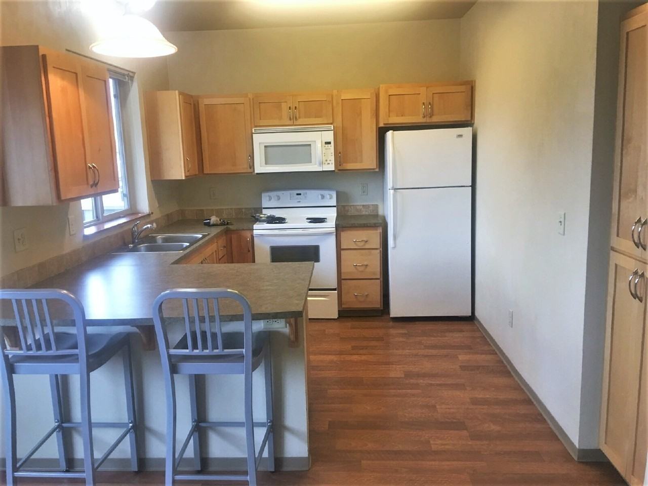 1435 Patterson St - Photo 5 of 9