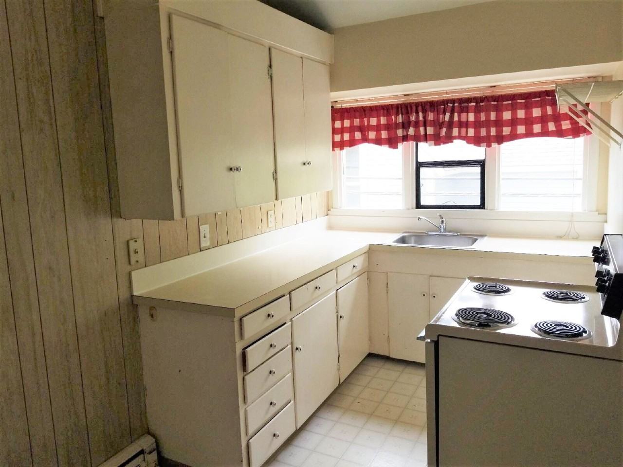 457 E 12th Ave - Photo 5 of 7