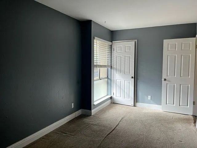 136 Blue Ridge Dr #D - Photo 4 of 6