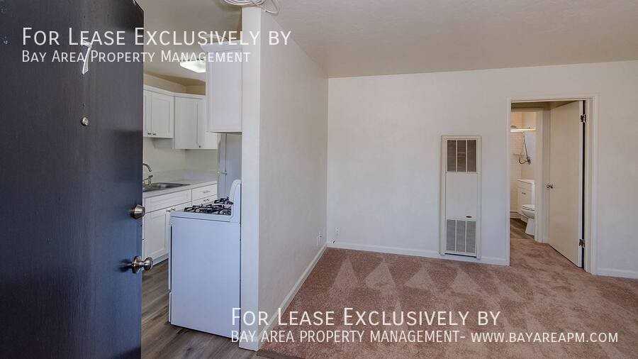 1565 Main St #7 - Photo 2 of 12