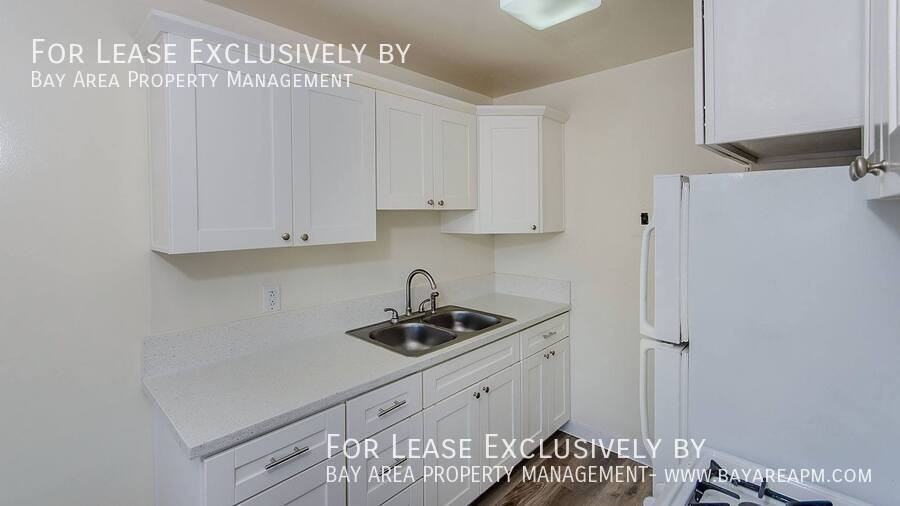 1565 Main St #7 - Photo 7 of 12