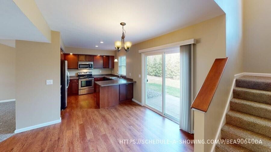 1706 N Creek Cir - Photo 2 of 15