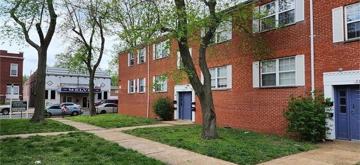 featured image of 2911 Chippewa St #B
