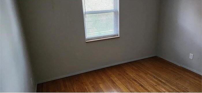 2911 Chippewa St #B - Photo 6 of 9