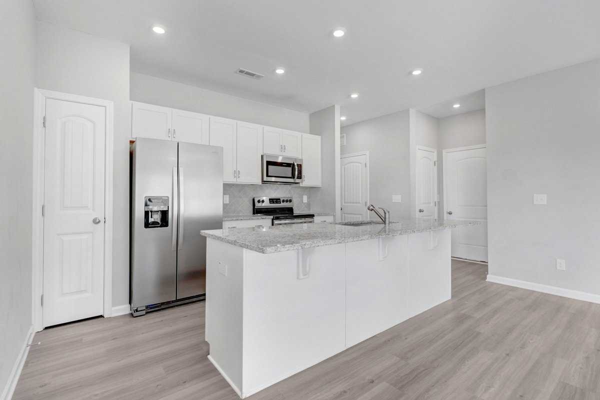 103 Drake Village Dr - Photo 7 of 23