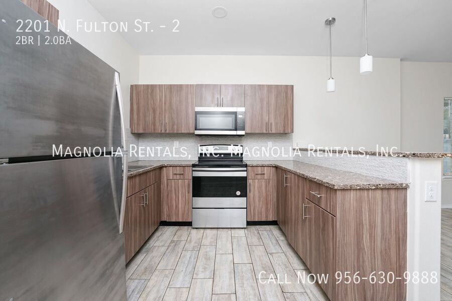 2201 N Fulton St #2 - Photo 5 of 31