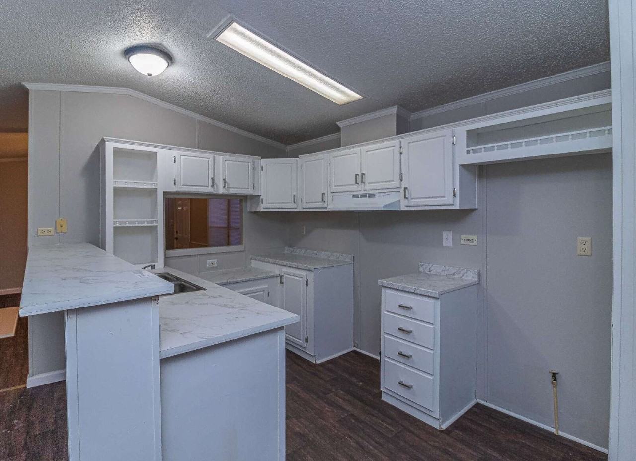 218 Little Dove Rd - Photo 5 of 14