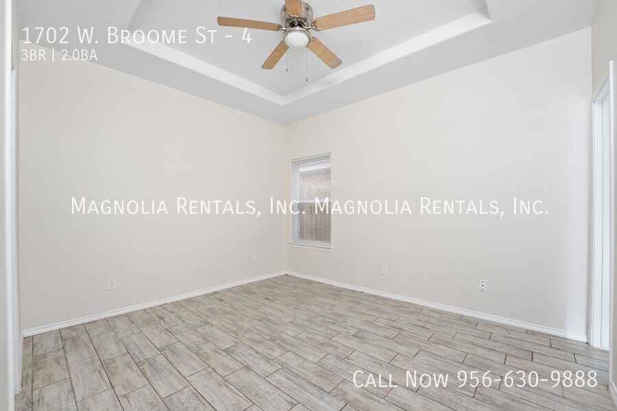 1702 W Broome St #4 - Photo 7 of 14