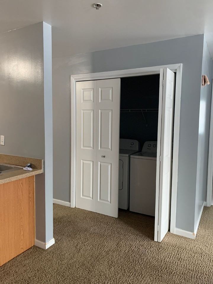 316 6th Ave Se - Photo 6 of 15