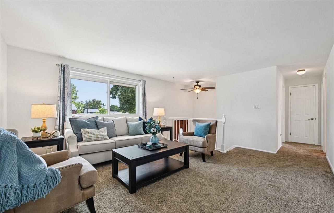 6781 Quay Ct - Photo 6 of 50