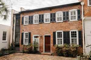 featured image of 7 Pitt St #1A