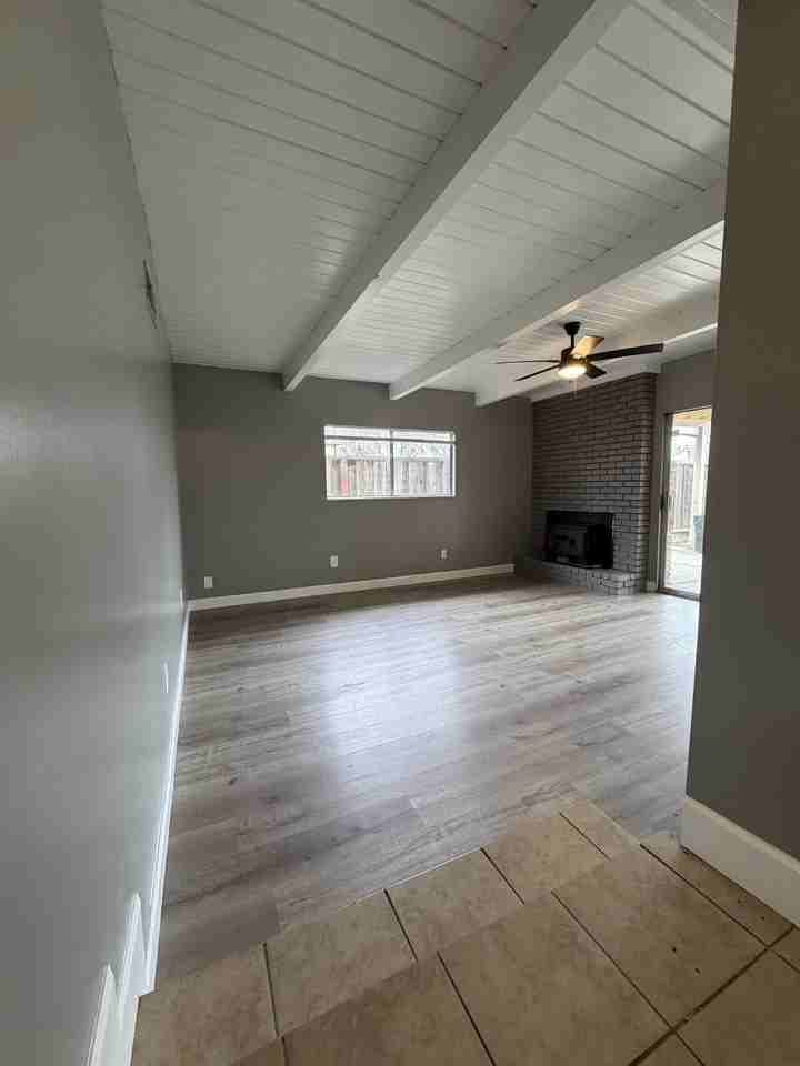 2137 Eicher Ave - Photo 6 of 17
