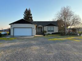 featured image of 379 Albers Rd