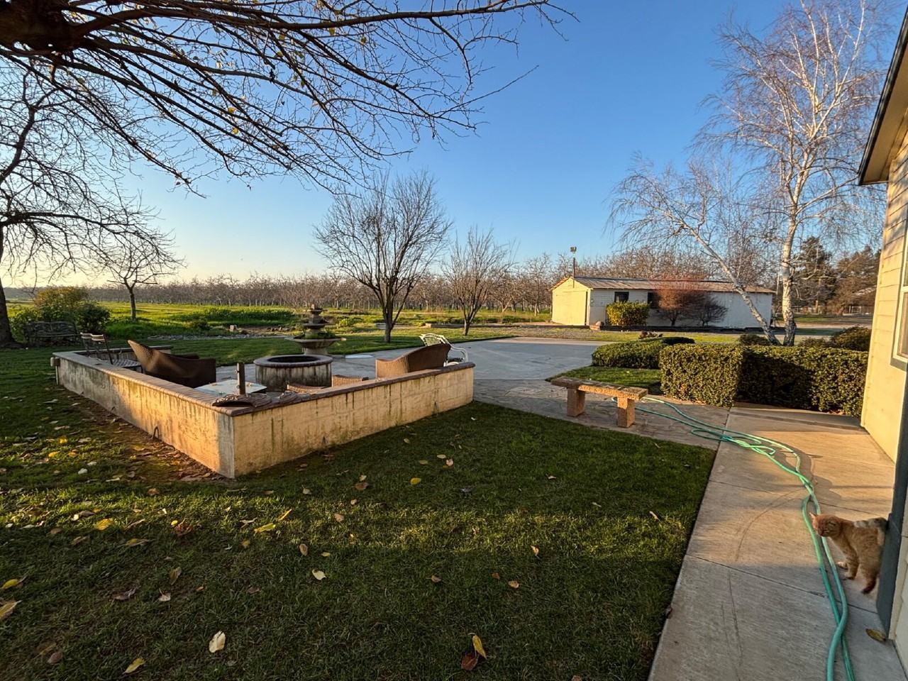 379 Albers Rd - Photo 6 of 40