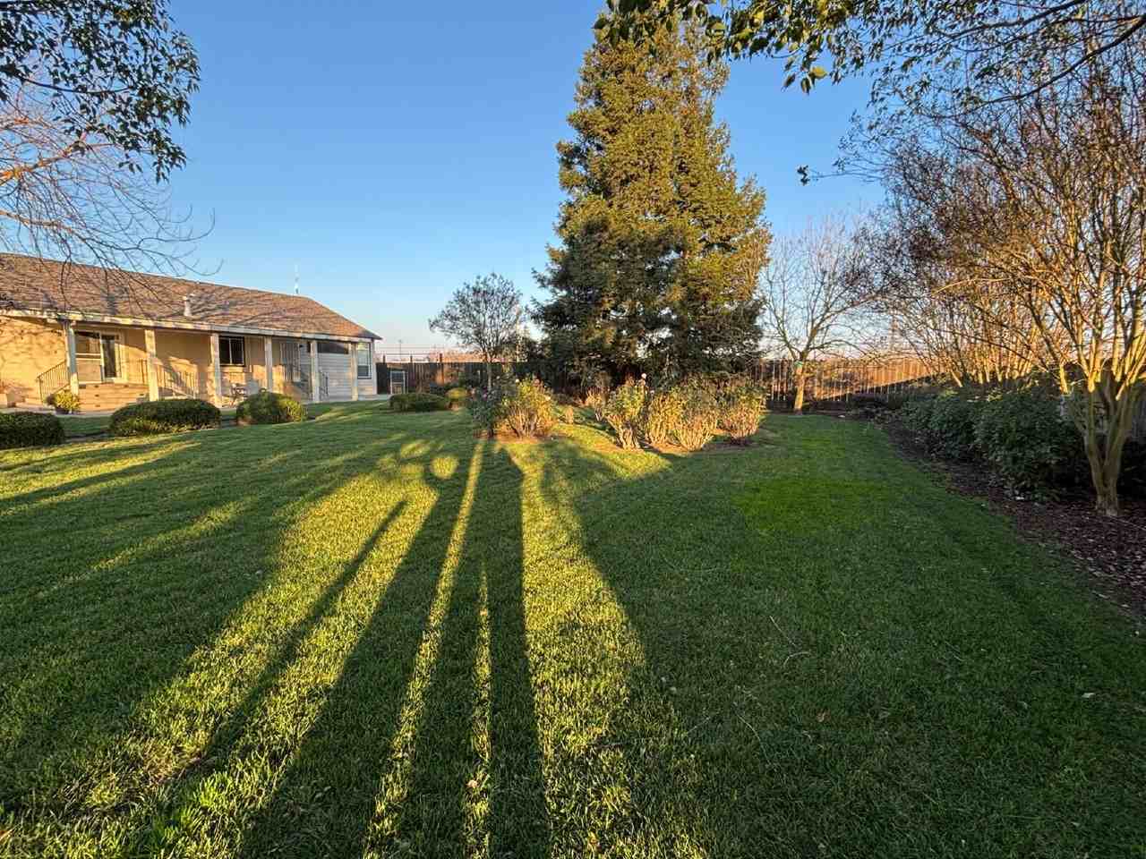 379 Albers Rd - Photo 7 of 40