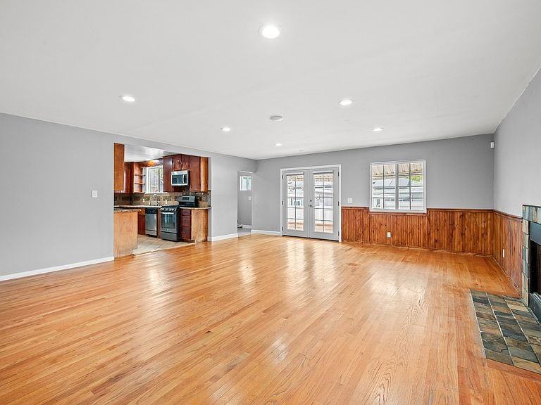 3810 S Burnside Ave - Photo 6 of 50