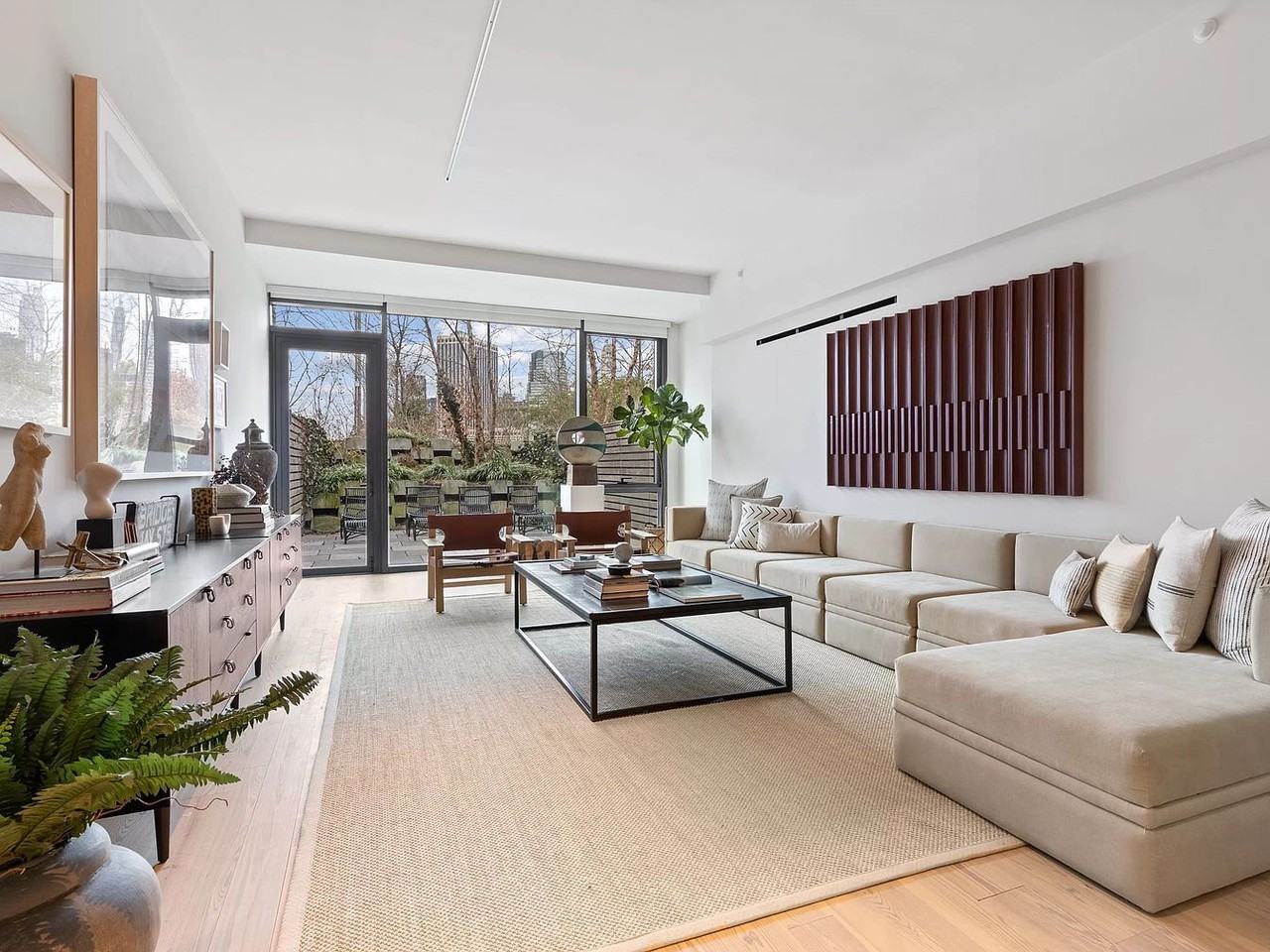 130 Furman St - Photo 5 of 36