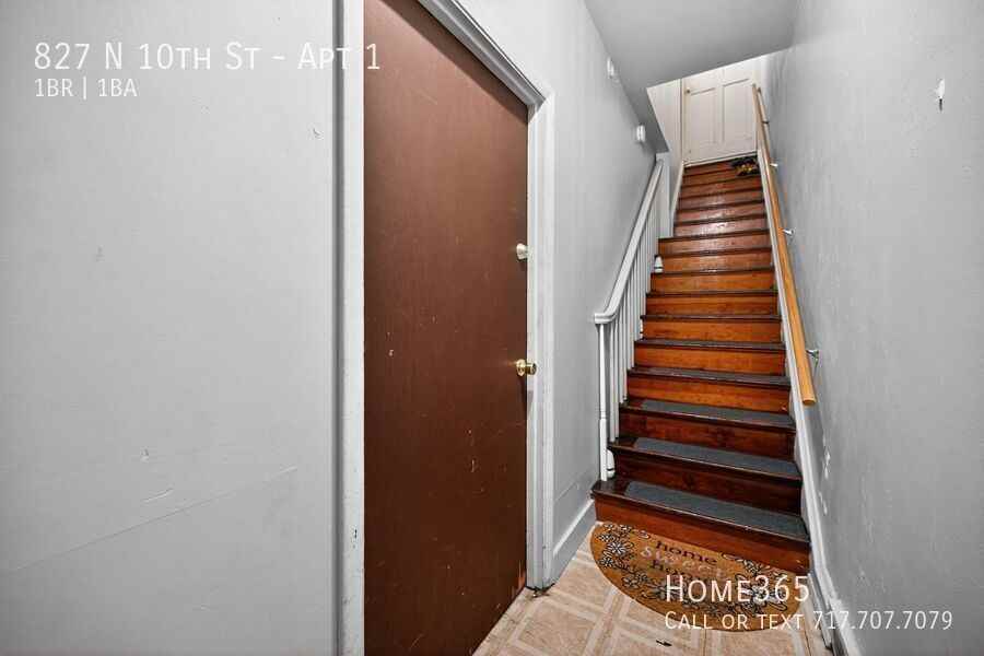 827 N 10th St #1 - Photo 3 of 20