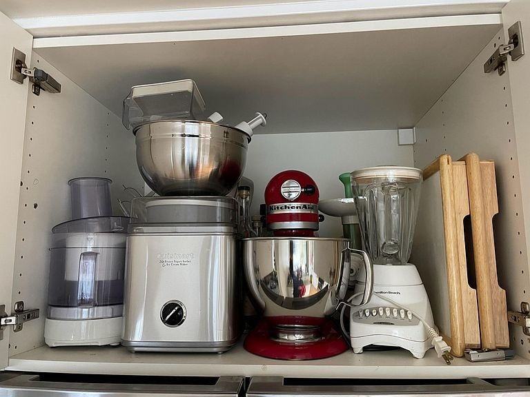 140 Bradford St - Photo 6 of 28