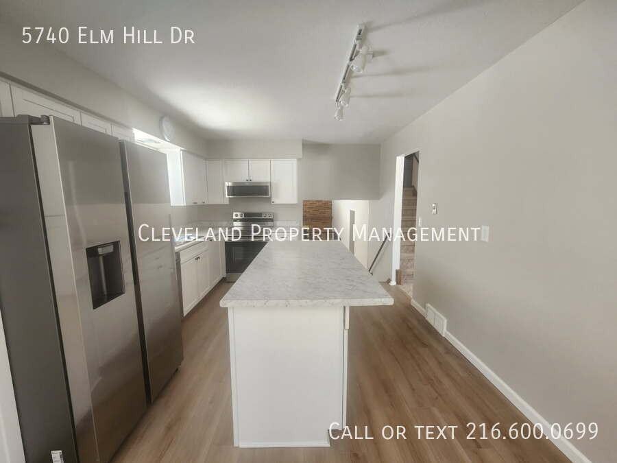 5740 Elm Hill Dr - Photo 7 of 24