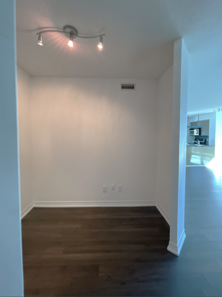 16 Yonge St #605 - Photo 6 of 27