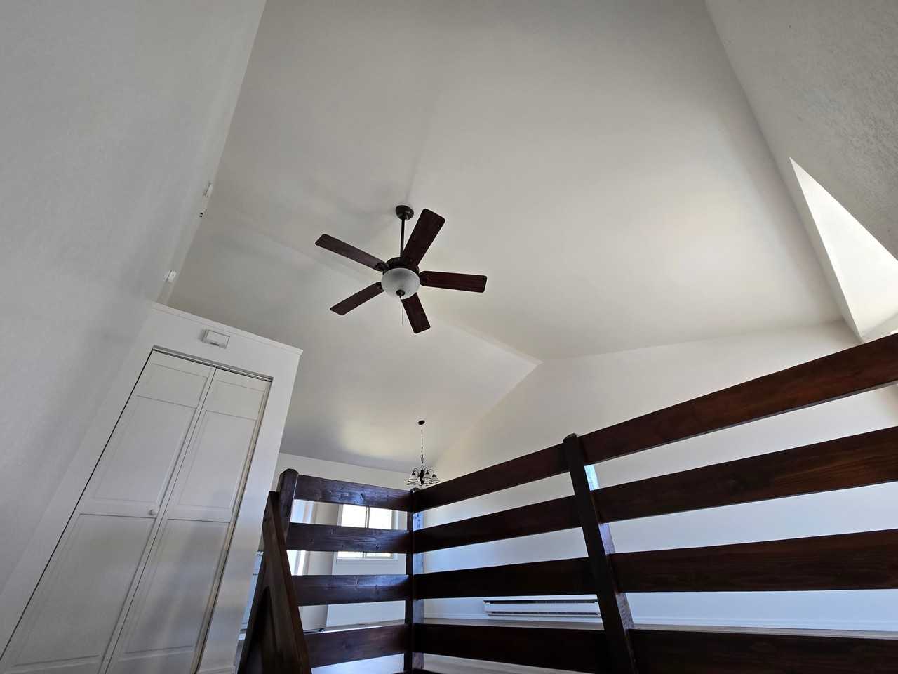 540 Forest Edge Rd Apt C - Photo 2 of 18