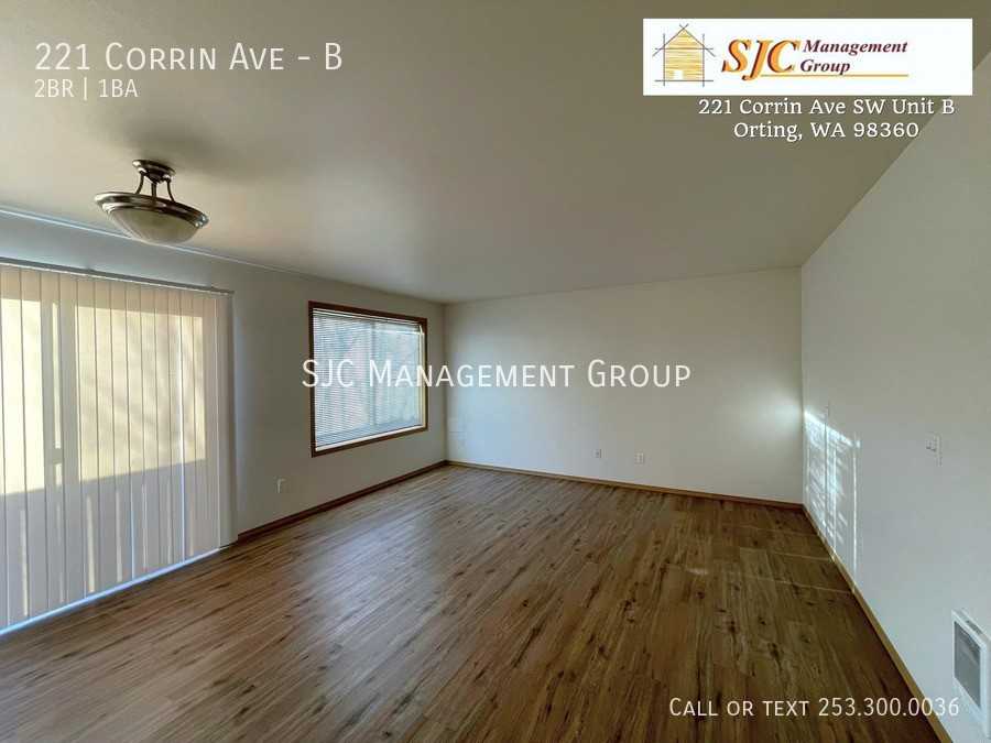 221 Corrin Ave Sw #B - Photo 5 of 17