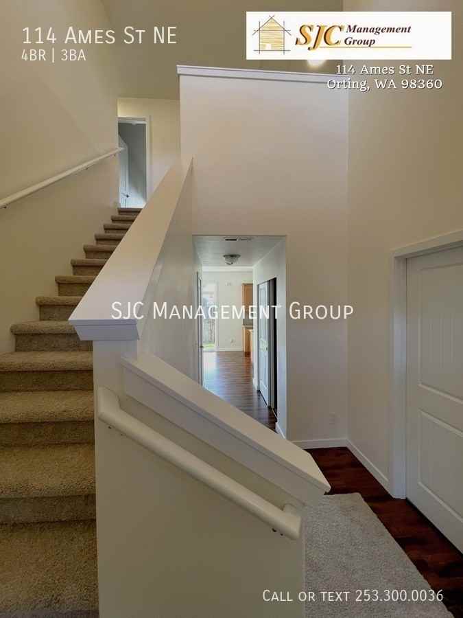 114 Ames St Ne - Photo 2 of 37