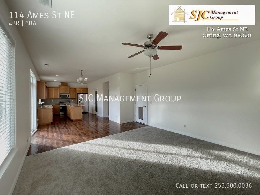 114 Ames St Ne - Photo 6 of 37