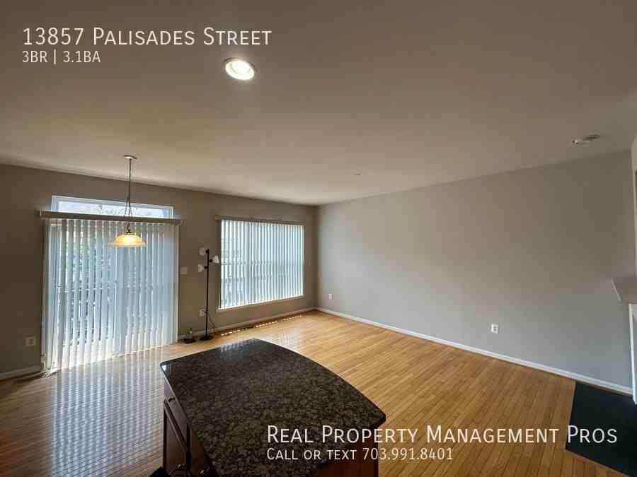13857 Palisades St - Photo 7 of 29
