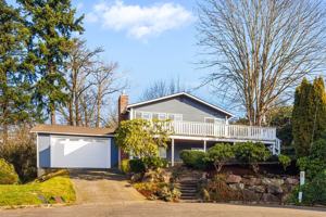 featured image of 1014 Crest Pl