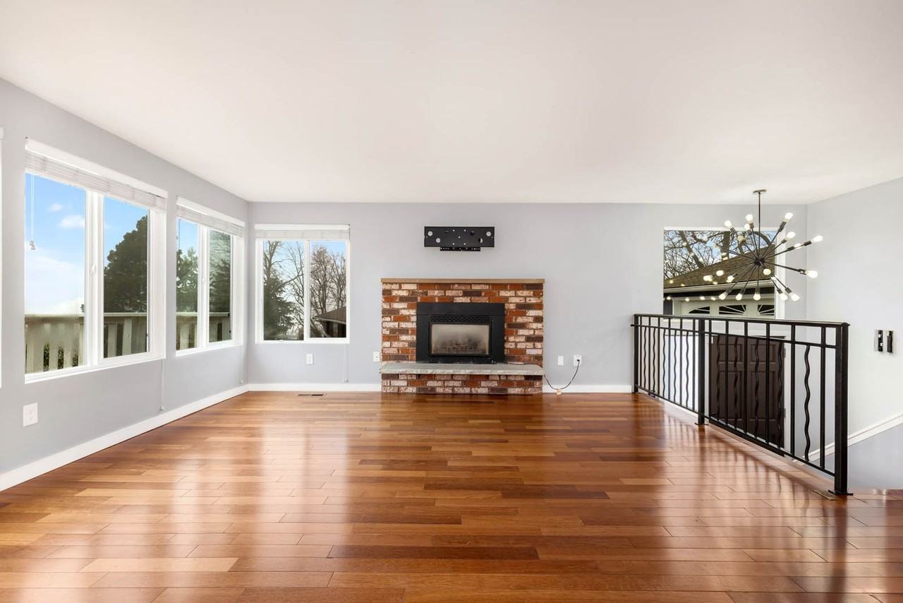 1014 Crest Pl - Photo 5 of 19