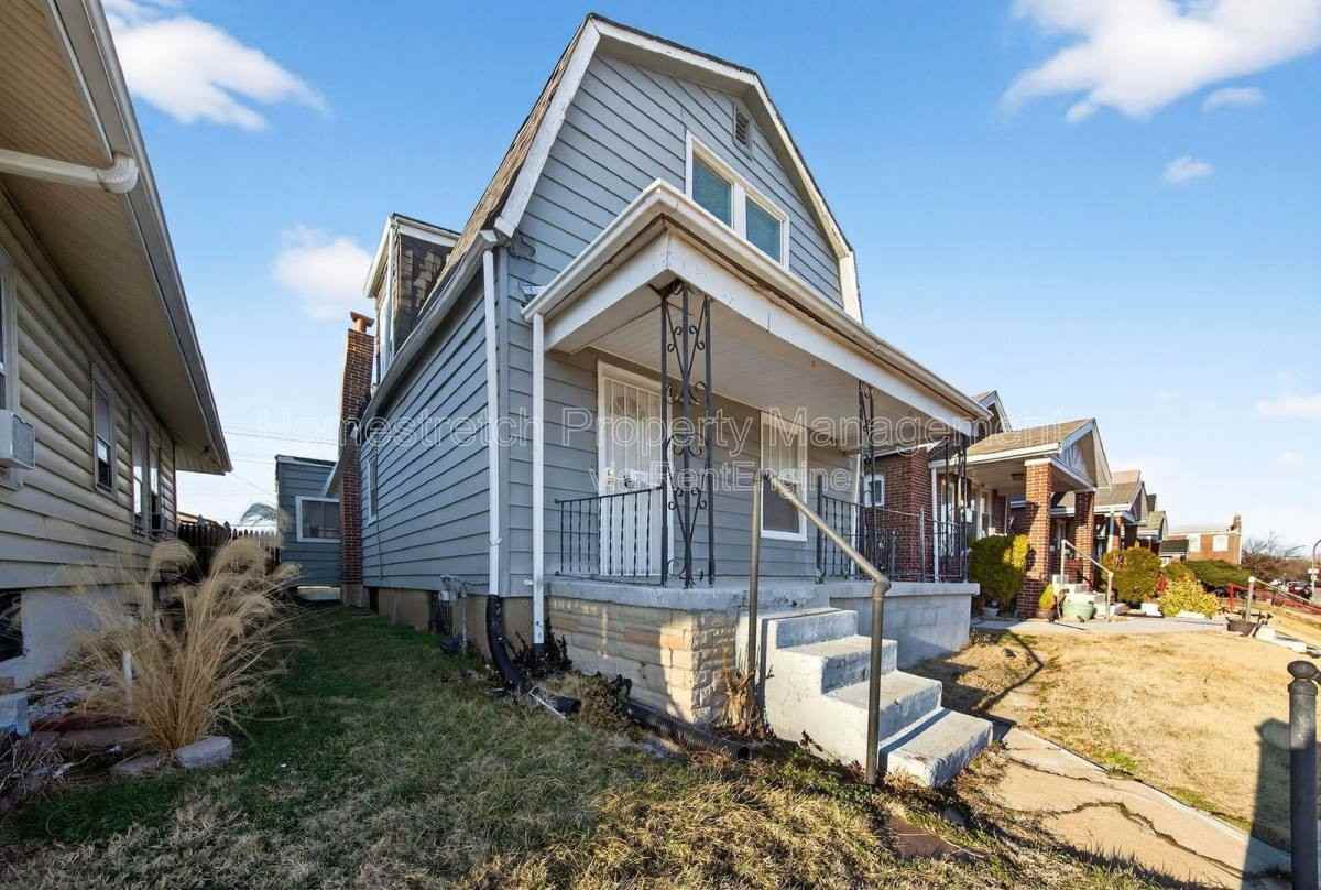 4555 Ruskin Ave - Photo 2 of 10