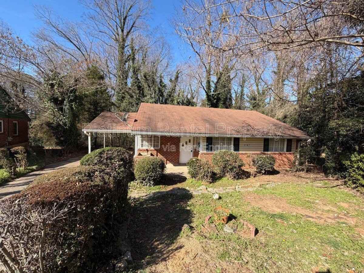 1747 Carter Cir - Photo 2 of 10