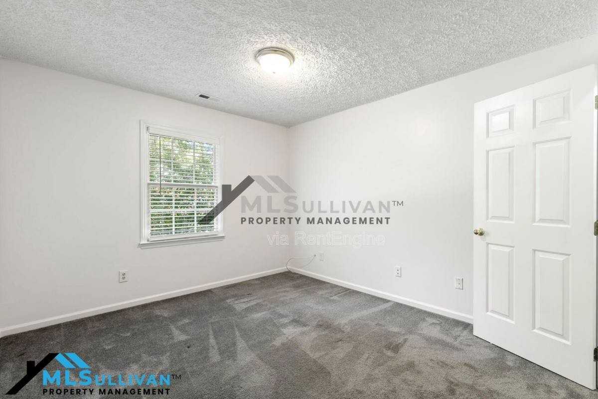 1211 Odyssey Dr - Photo 3 of 10